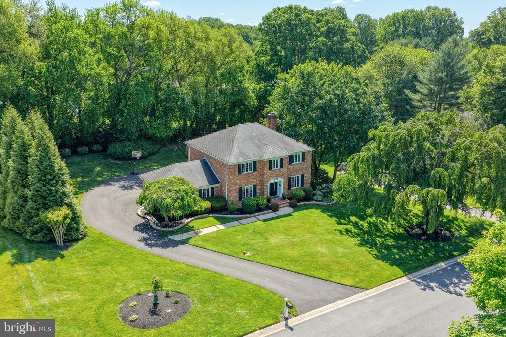 7 PIERSON DRIVE