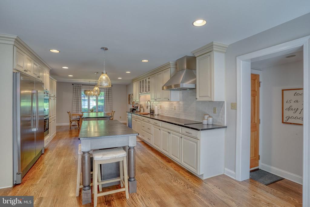 7 PIERSON DRIVE
