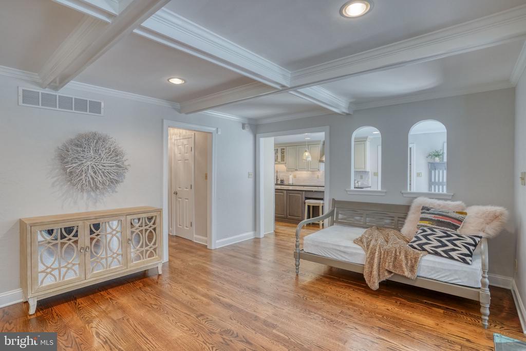 7 PIERSON DRIVE