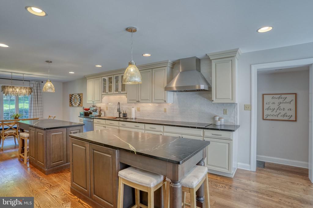 7 PIERSON DRIVE