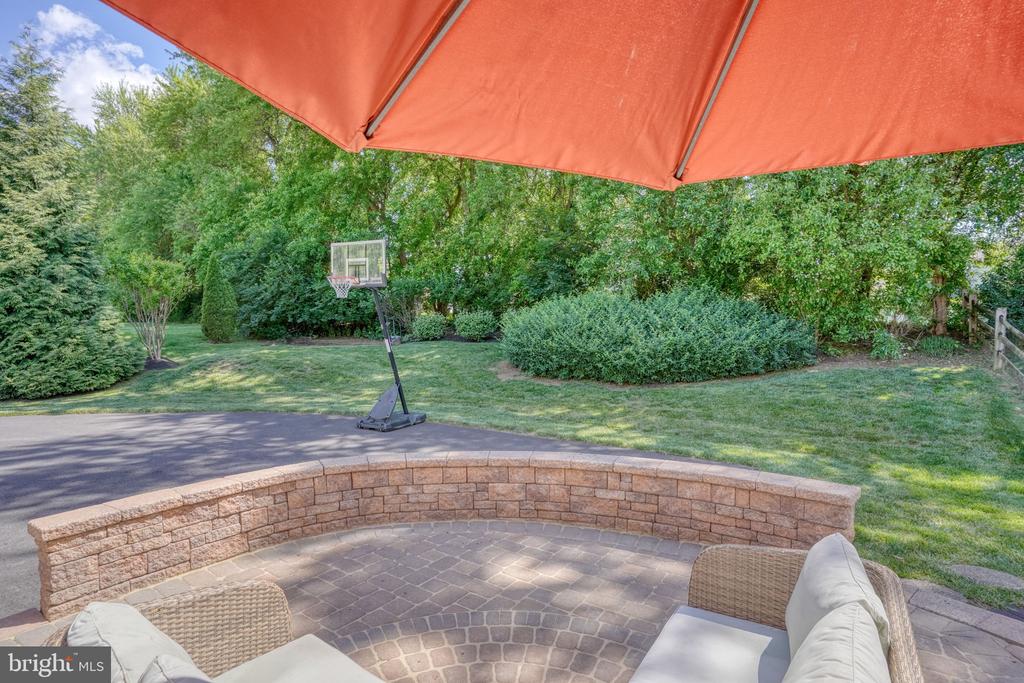 7 PIERSON DRIVE