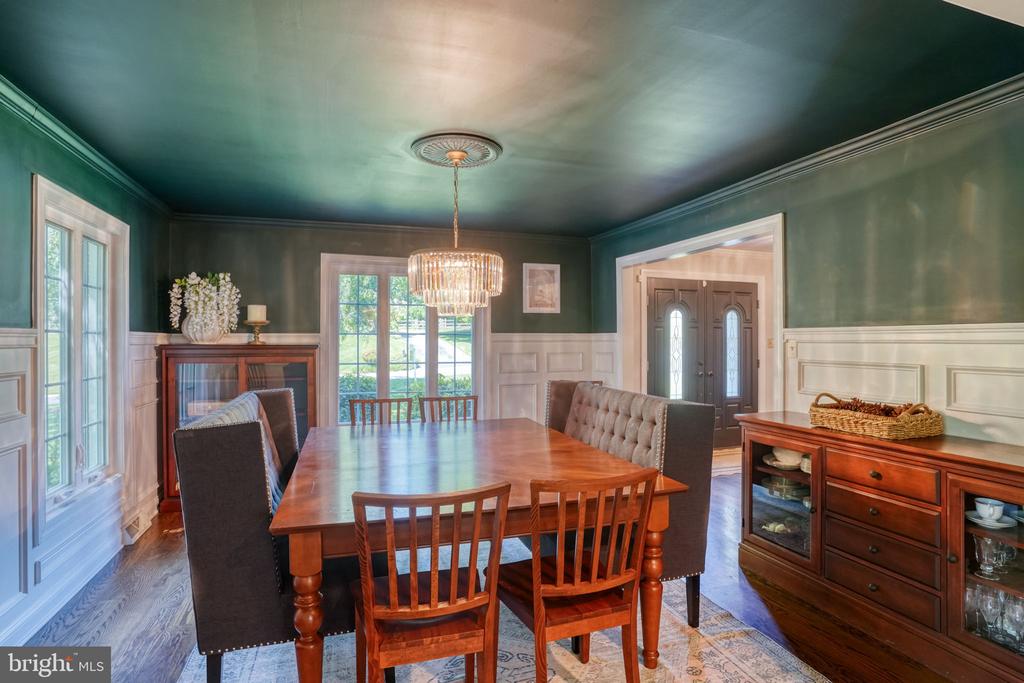 7 PIERSON DRIVE