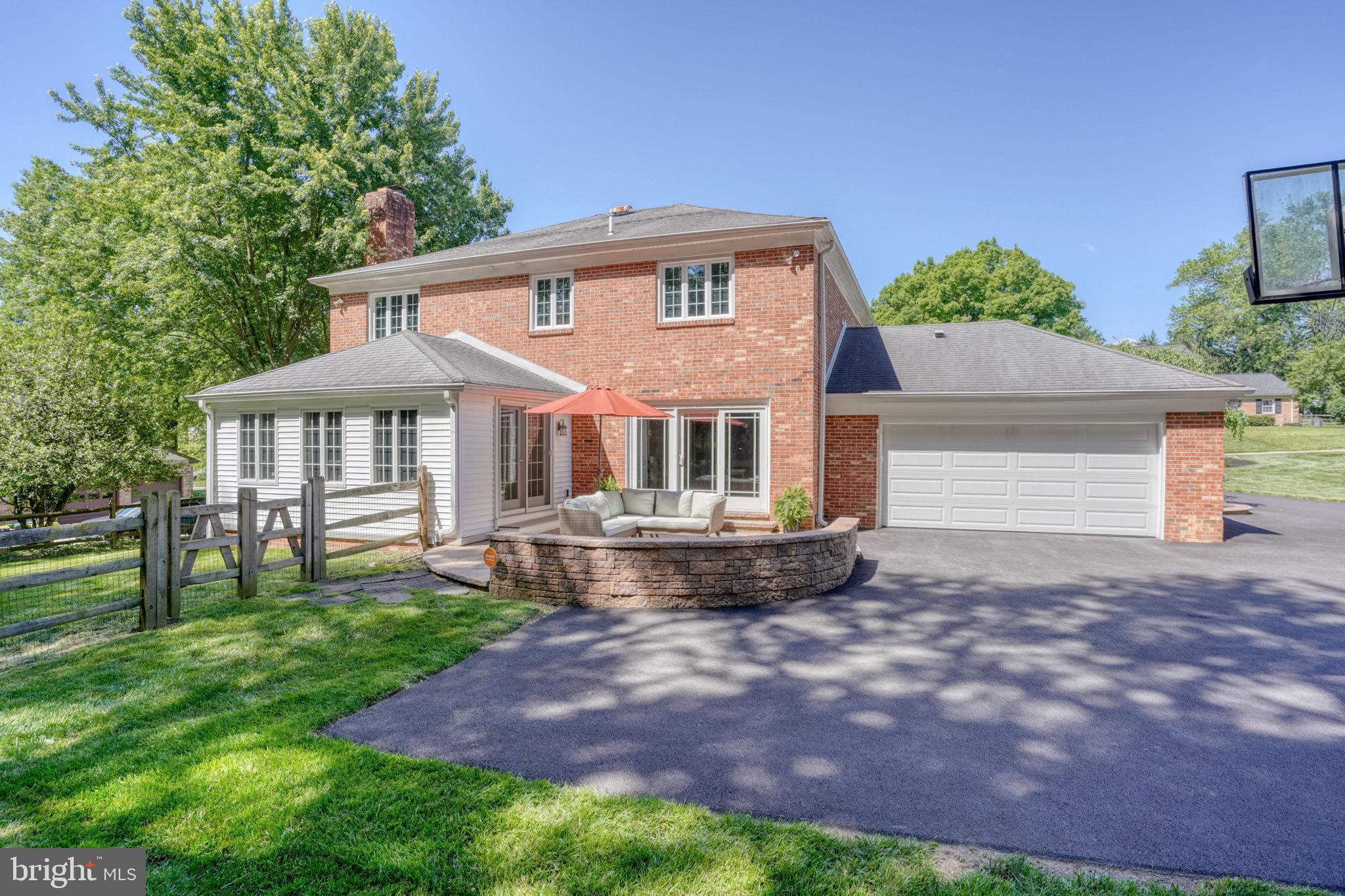 7 PIERSON DRIVE