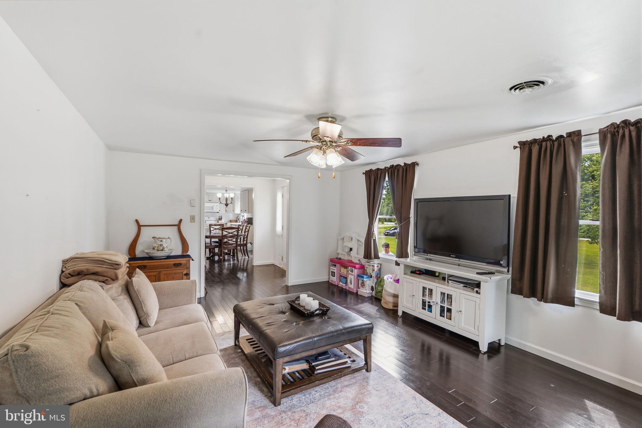 1602 HARVEY STRAUGHN ROAD