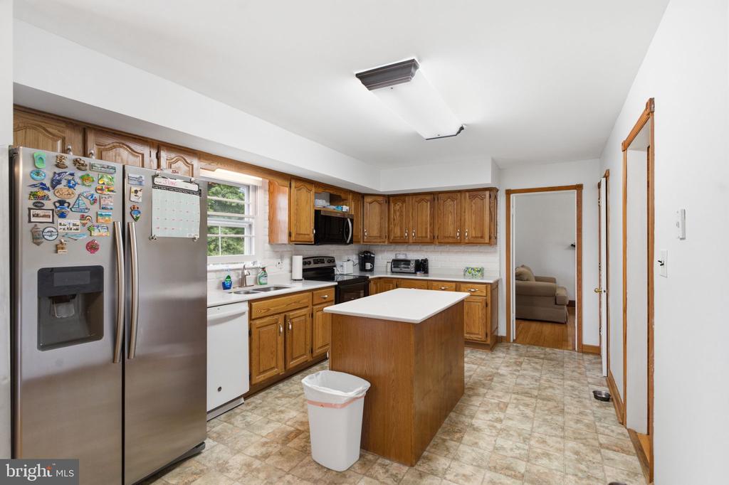 14 BOWFIN DRIVE