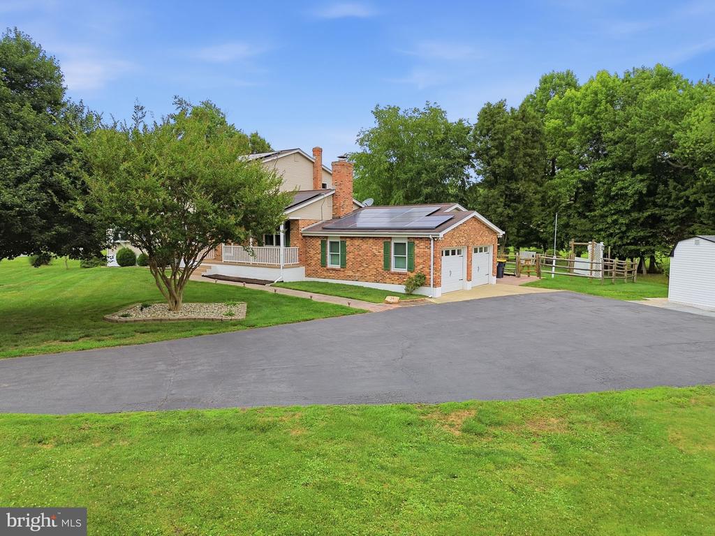 14 BOWFIN DRIVE