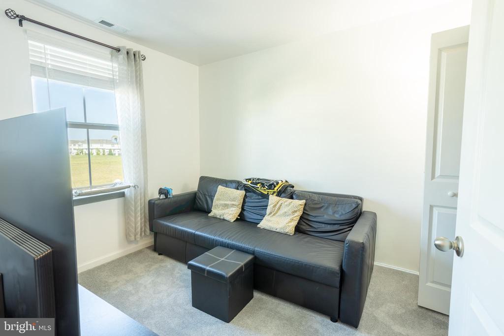 153 WYE OAK DRIVE