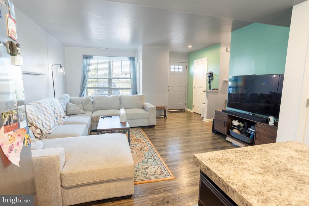 153 WYE OAK DRIVE