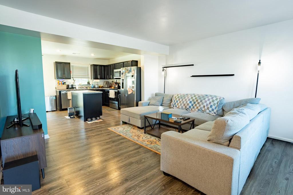 153 WYE OAK DRIVE