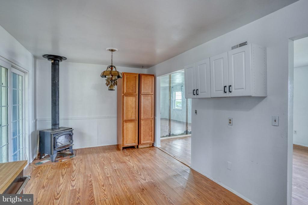 8 YORKTOWN ROAD