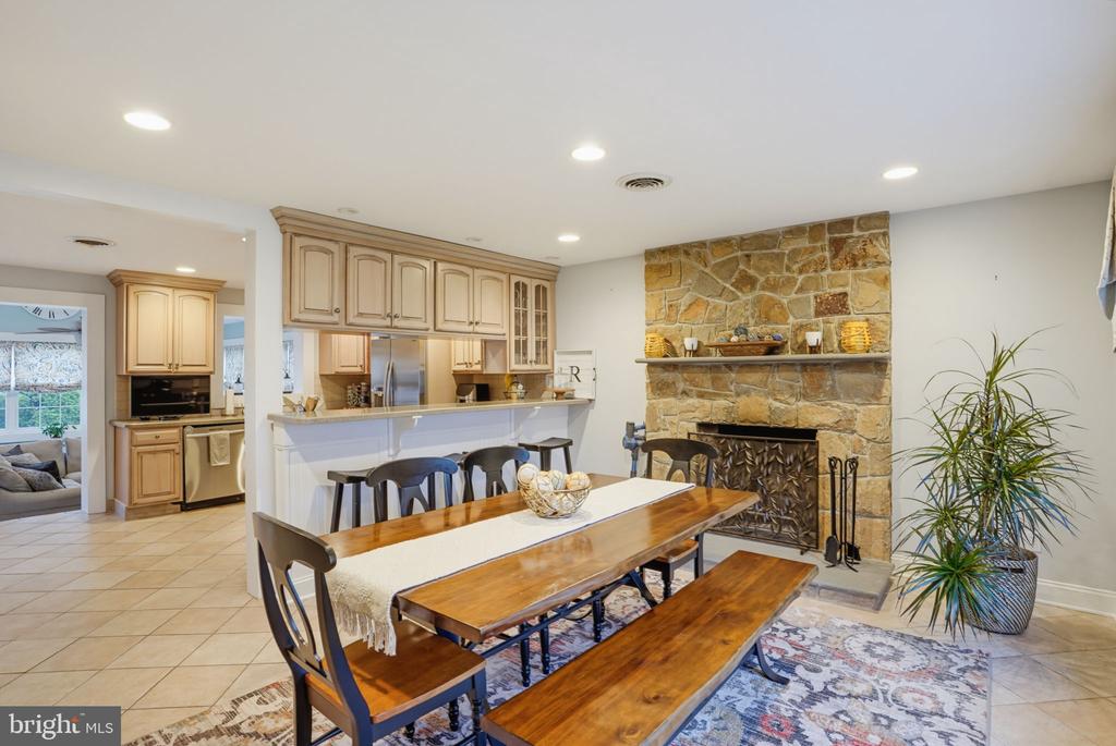 701 LOPER LANE