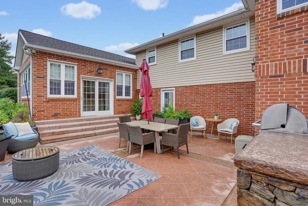 701 LOPER LANE