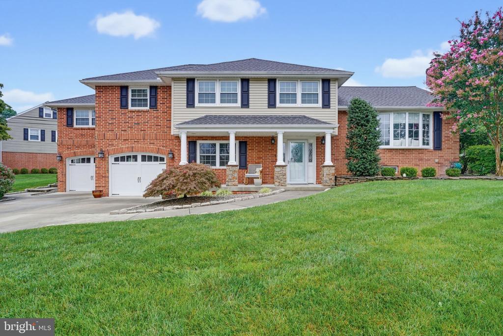 701 LOPER LANE