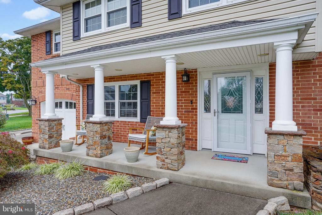 701 LOPER LANE