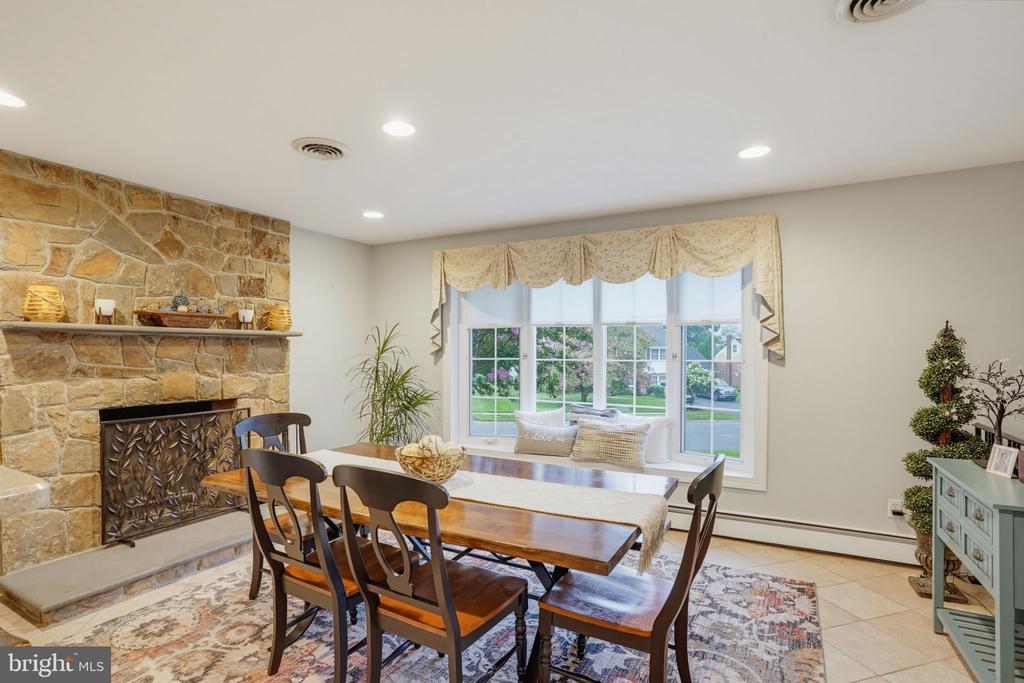 701 LOPER LANE