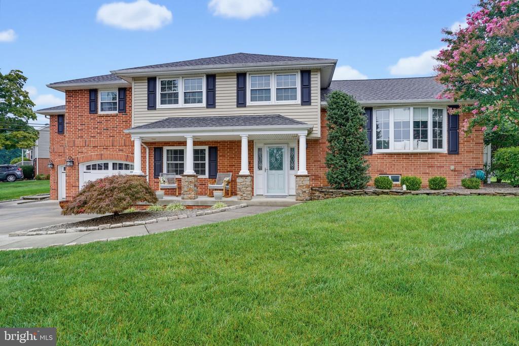 701 LOPER LANE