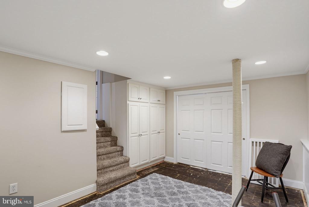 701 LOPER LANE