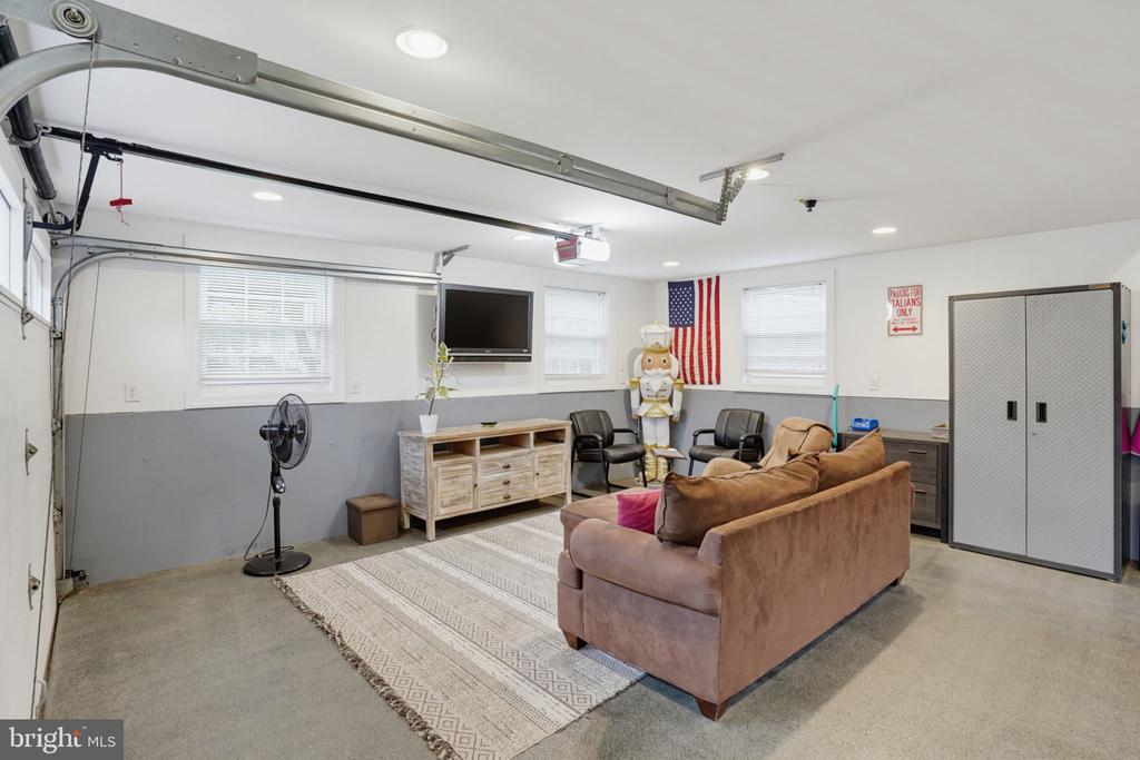 701 LOPER LANE
