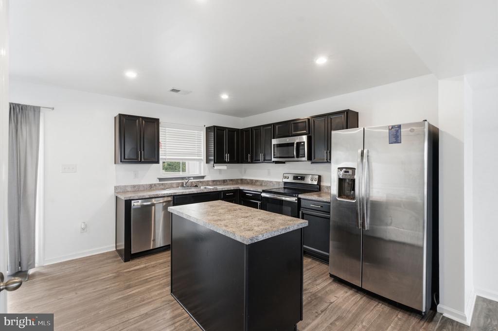 153 WYE OAK DRIVE