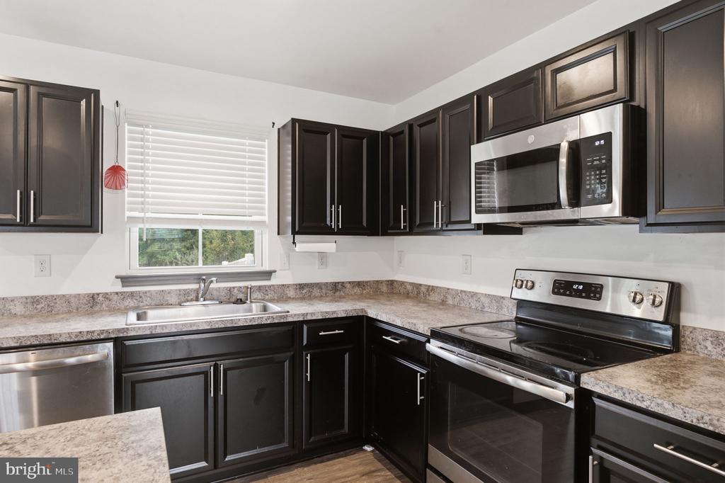 153 WYE OAK DRIVE