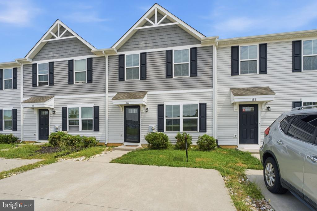 153 WYE OAK DRIVE