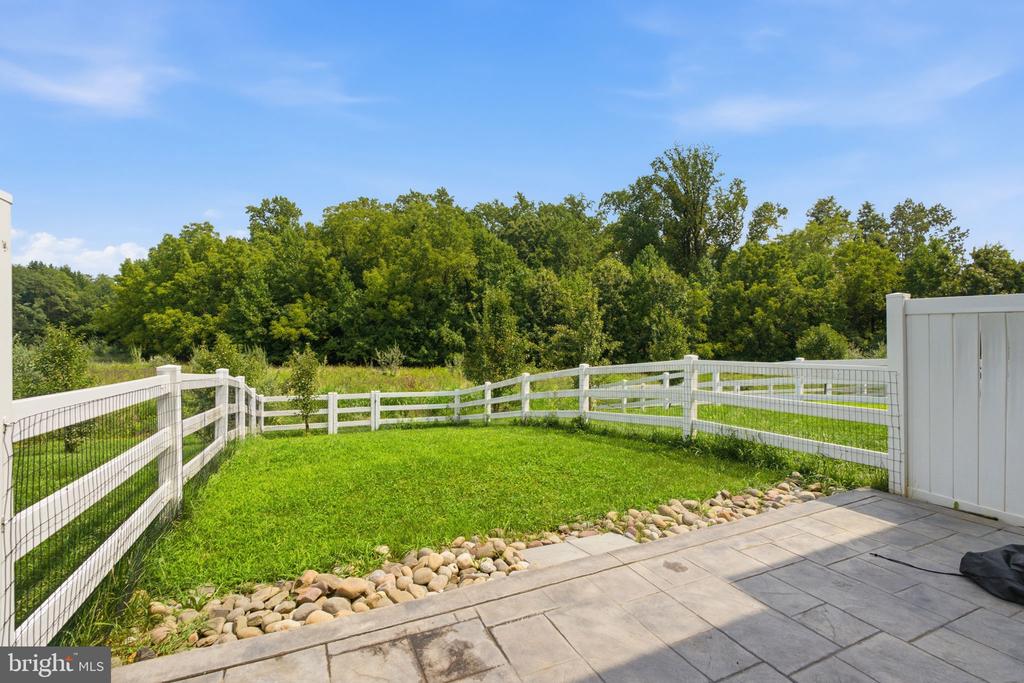 153 WYE OAK DRIVE