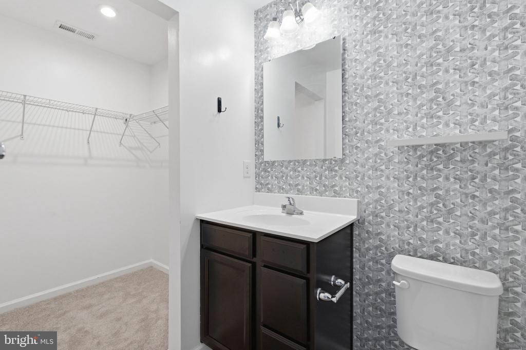153 WYE OAK DRIVE