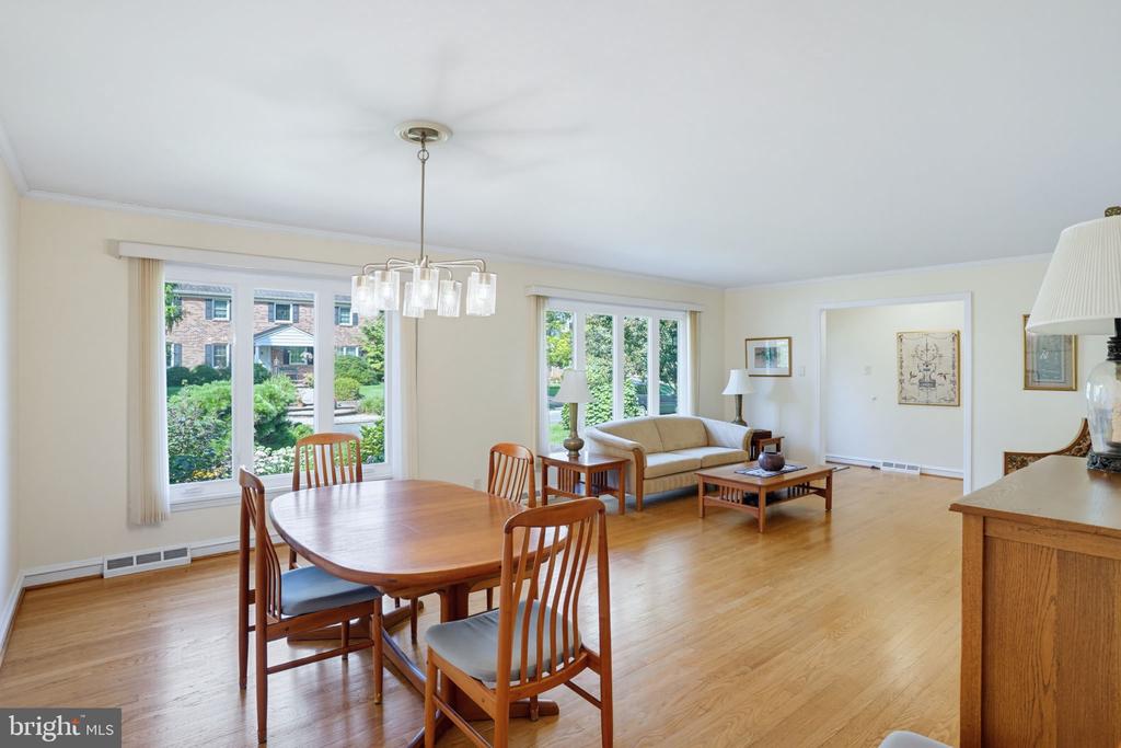 1409 IVY DRIVE