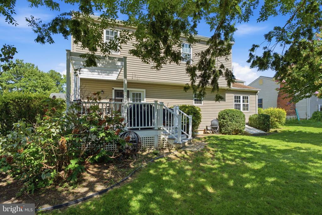18 JONATHAN DRIVE