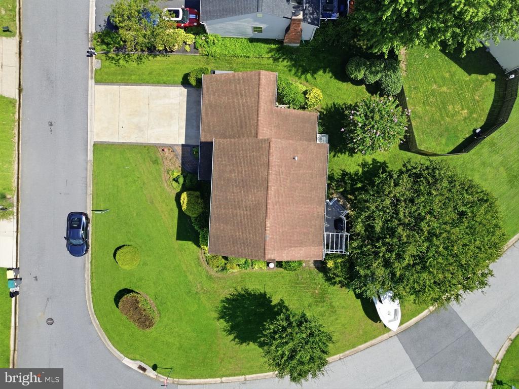 18 JONATHAN DRIVE