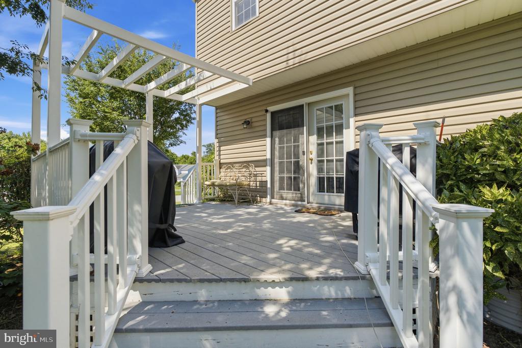 18 JONATHAN DRIVE