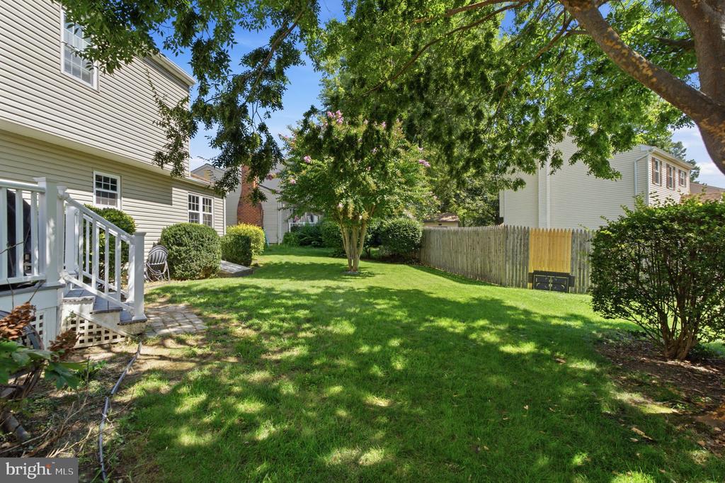 18 JONATHAN DRIVE