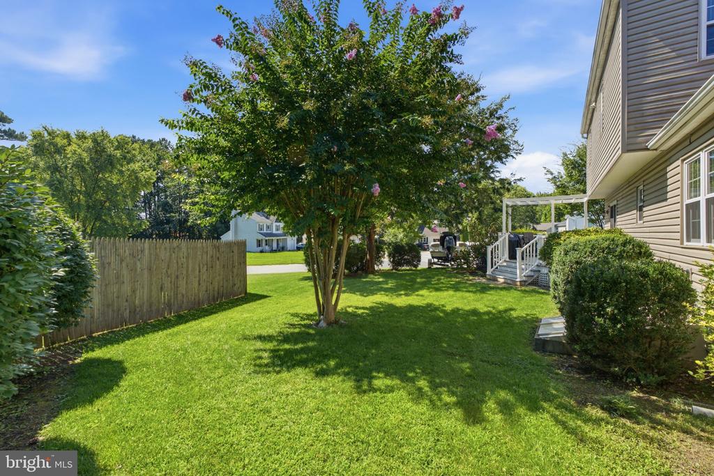 18 JONATHAN DRIVE