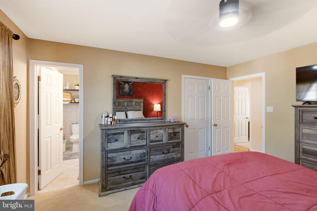 18 JONATHAN DRIVE