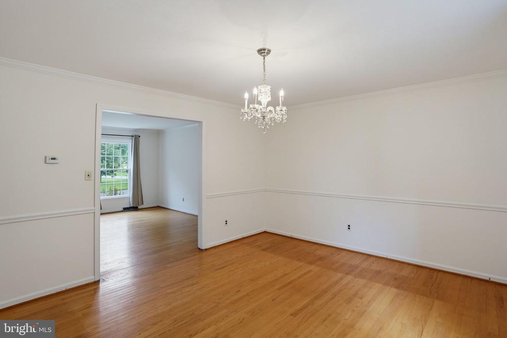 301 CARAVEL DRIVE