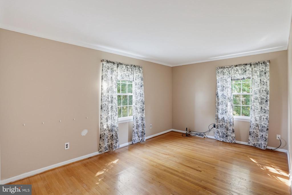 301 CARAVEL DRIVE