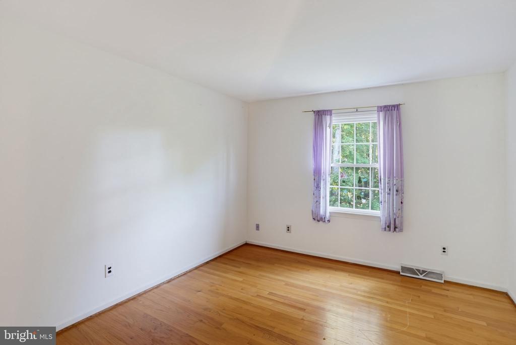 301 CARAVEL DRIVE