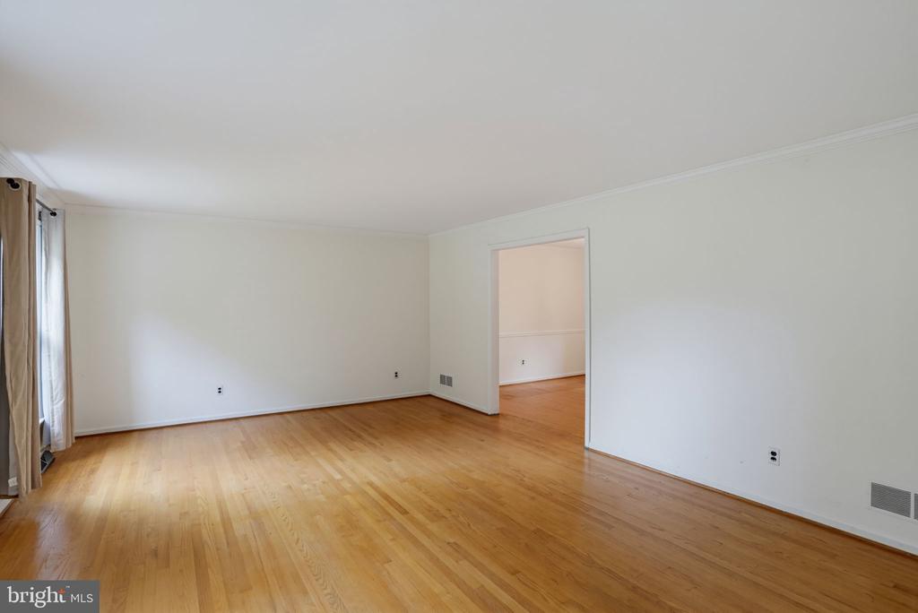 301 CARAVEL DRIVE
