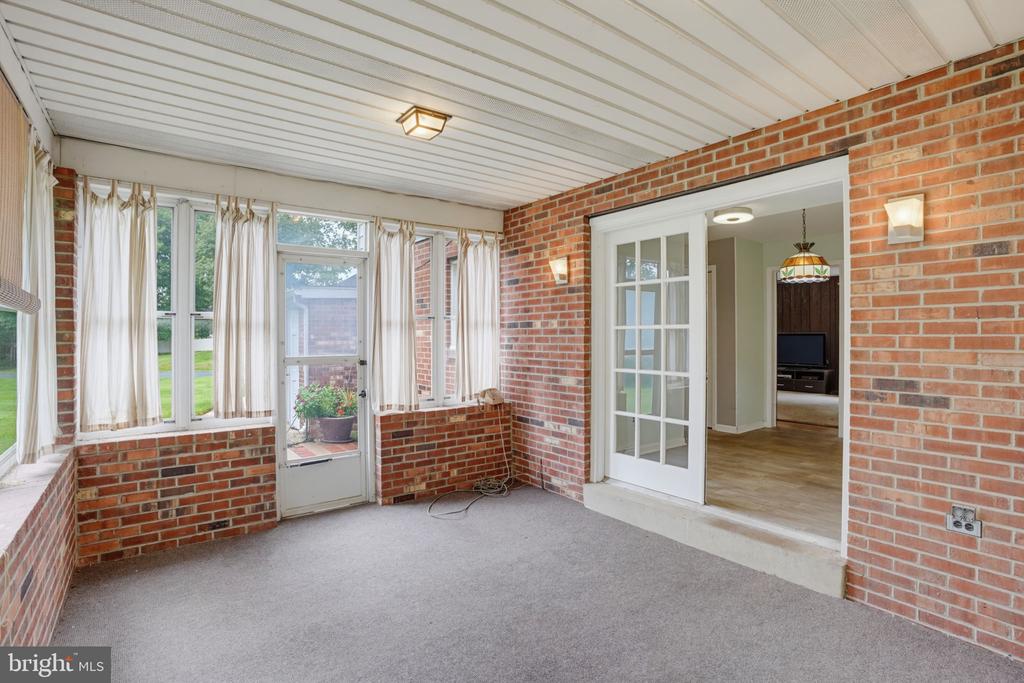 301 CARAVEL DRIVE