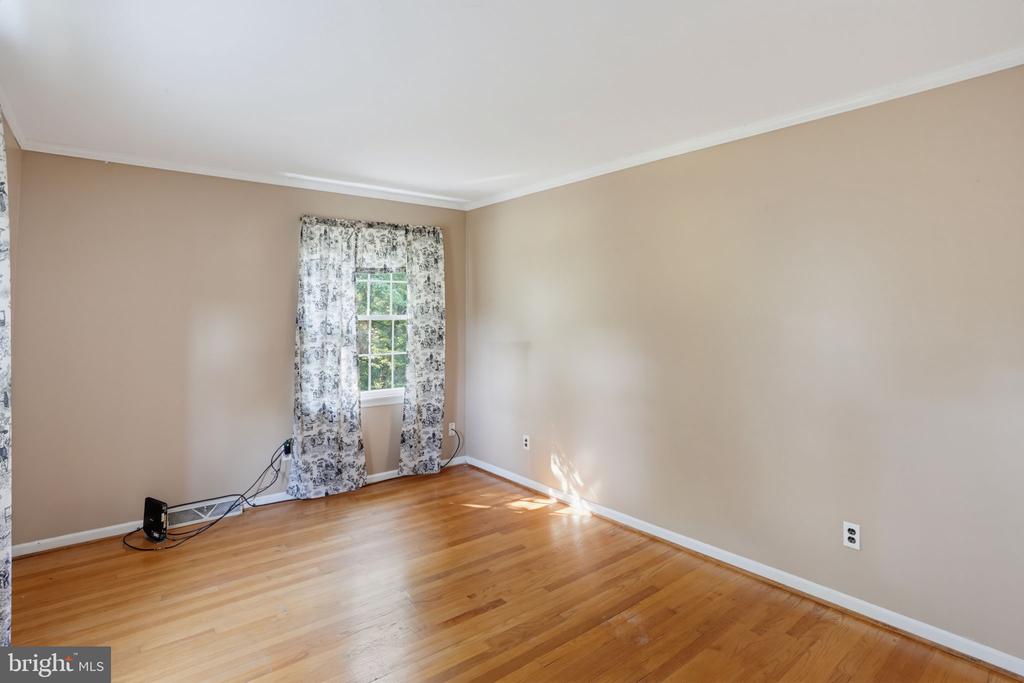 301 CARAVEL DRIVE