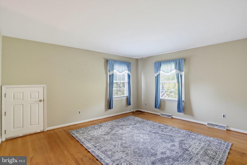 301 CARAVEL DRIVE