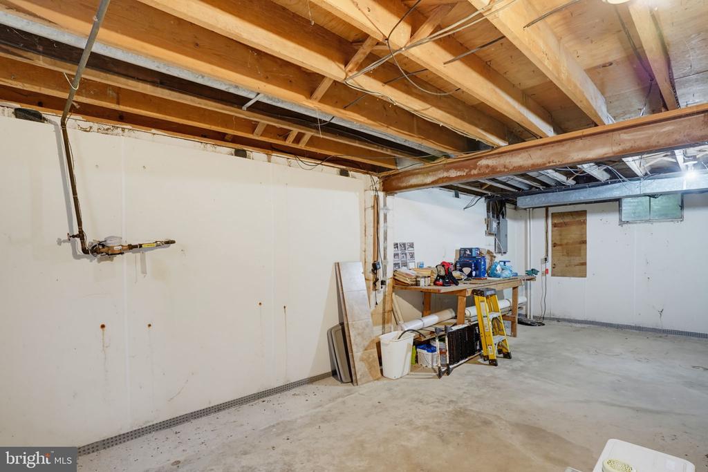 301 CARAVEL DRIVE