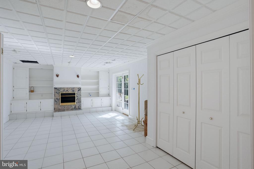 9 MCCORMICK DRIVE