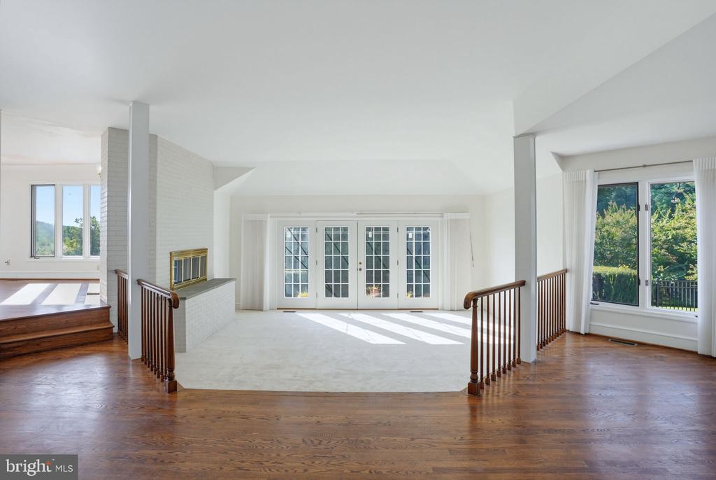 9 MCCORMICK DRIVE