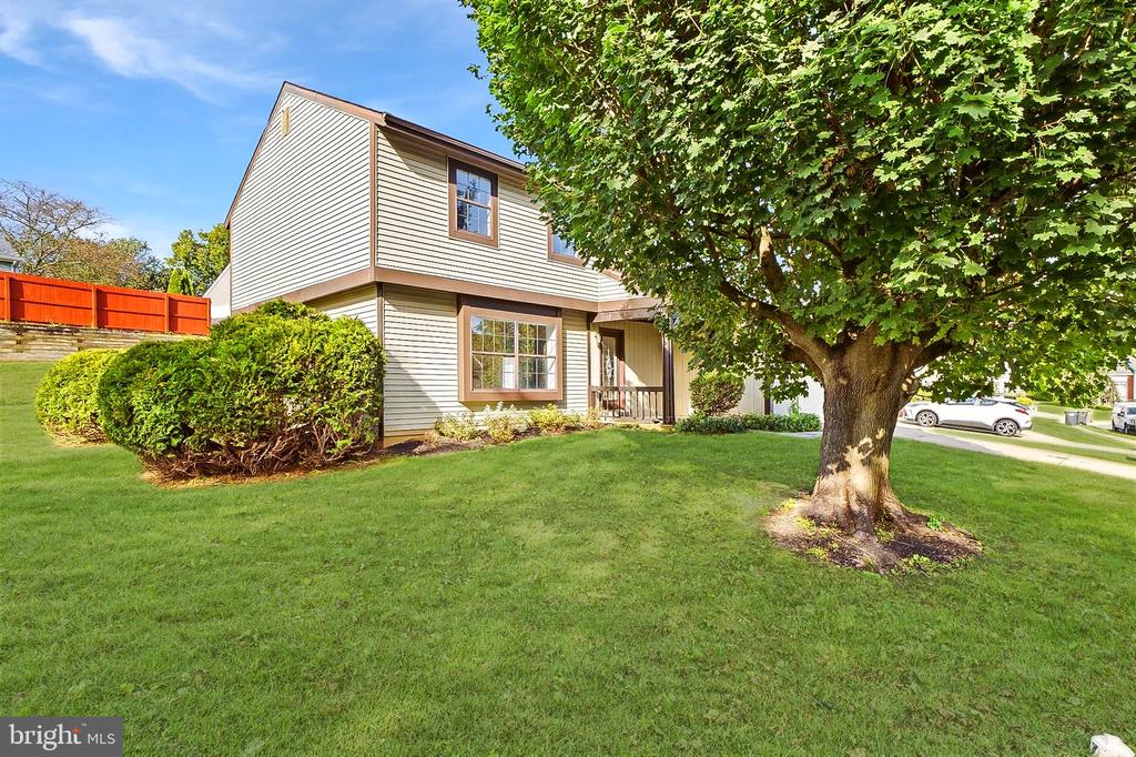 3 E SAINT JOSEPH COURT