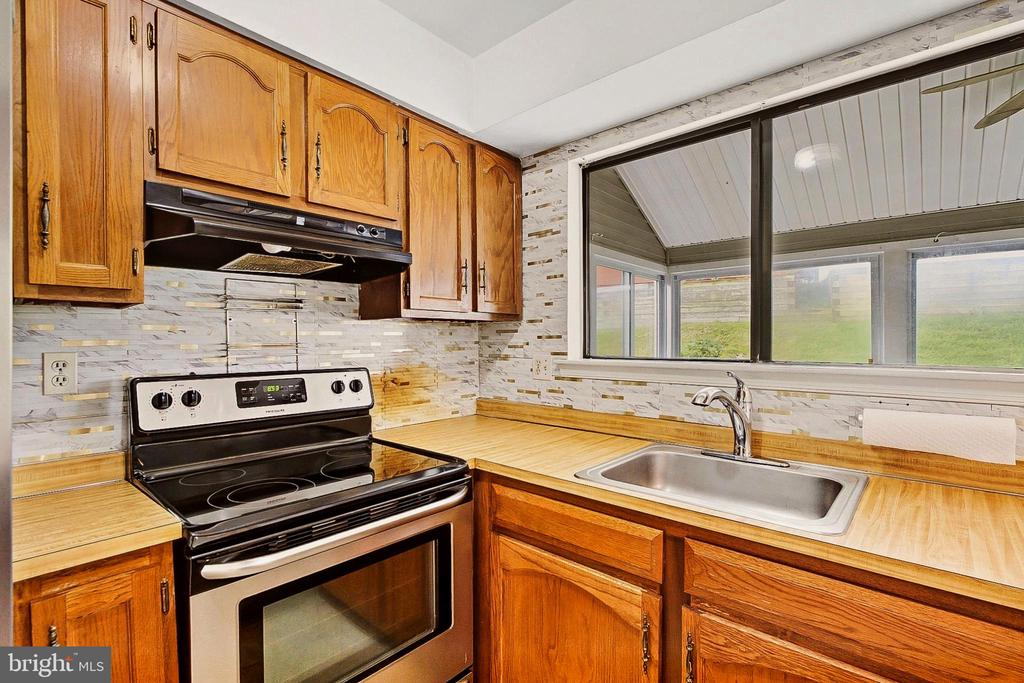 3 E SAINT JOSEPH COURT