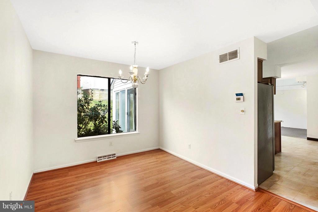 3 E SAINT JOSEPH COURT
