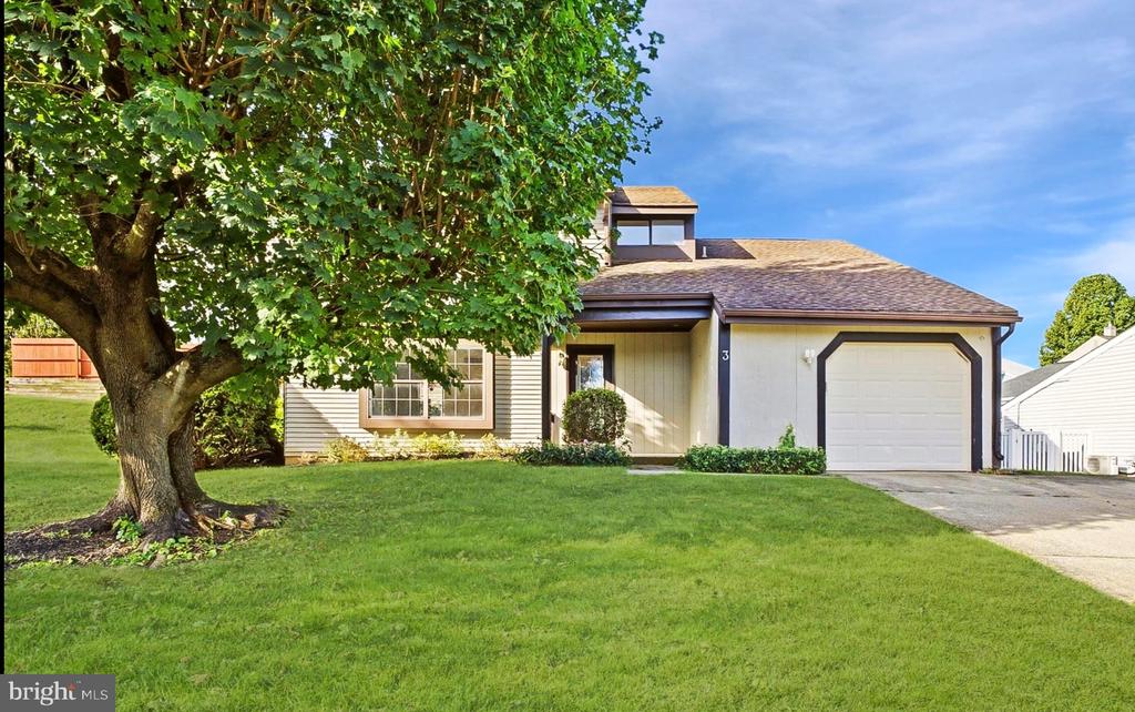 3 E SAINT JOSEPH COURT