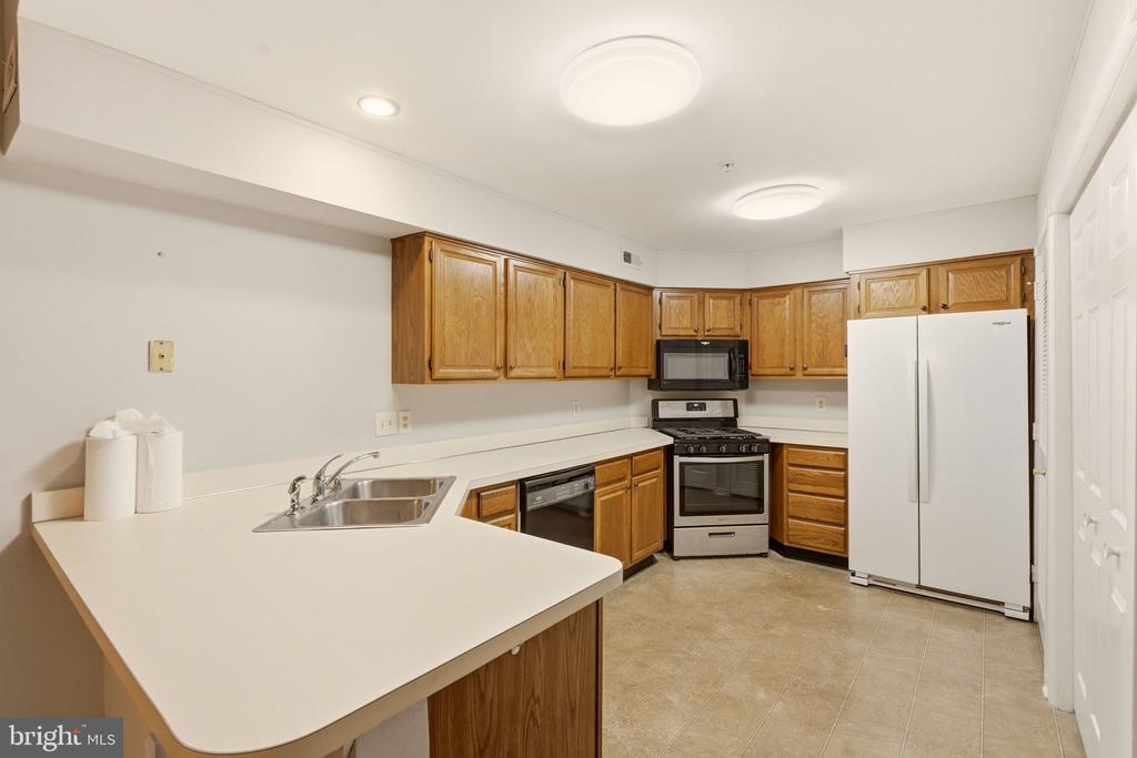 61 STANDIFORD COURT Unit: 146