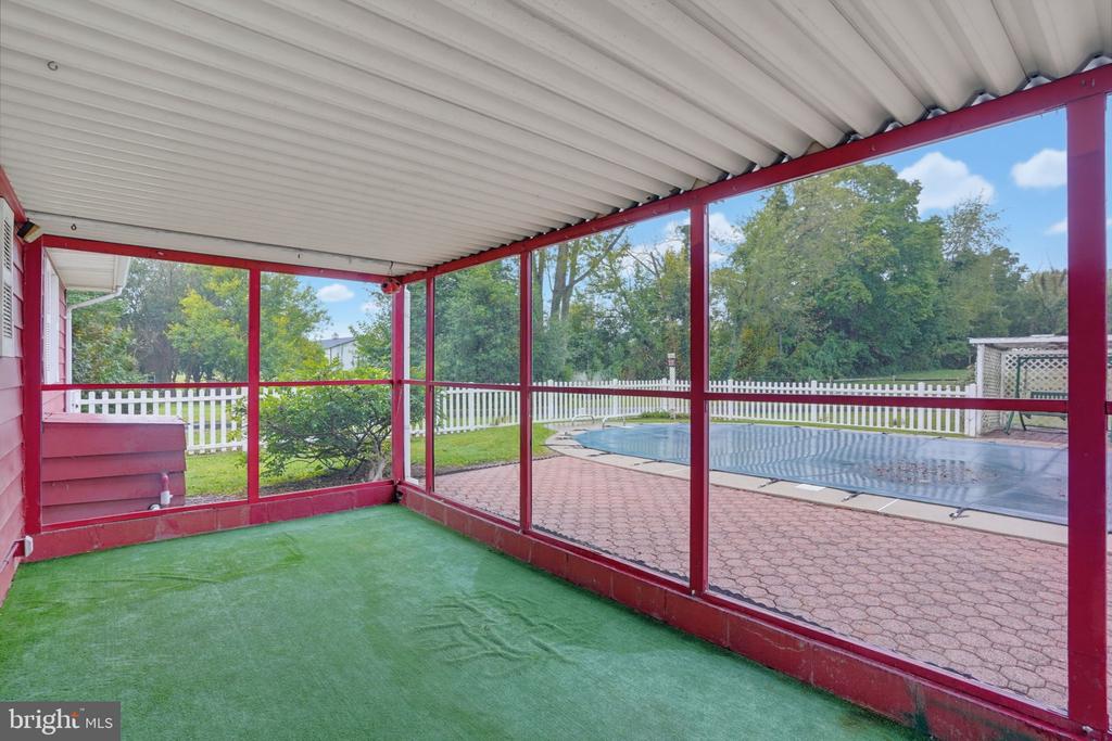 153 BLACKBIRD GREENSPRING ROAD